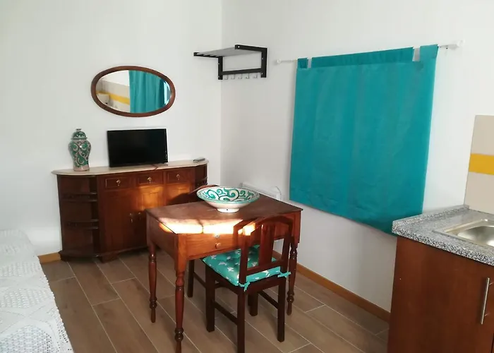 Aldeamento Turístico Eiras Do Dão *